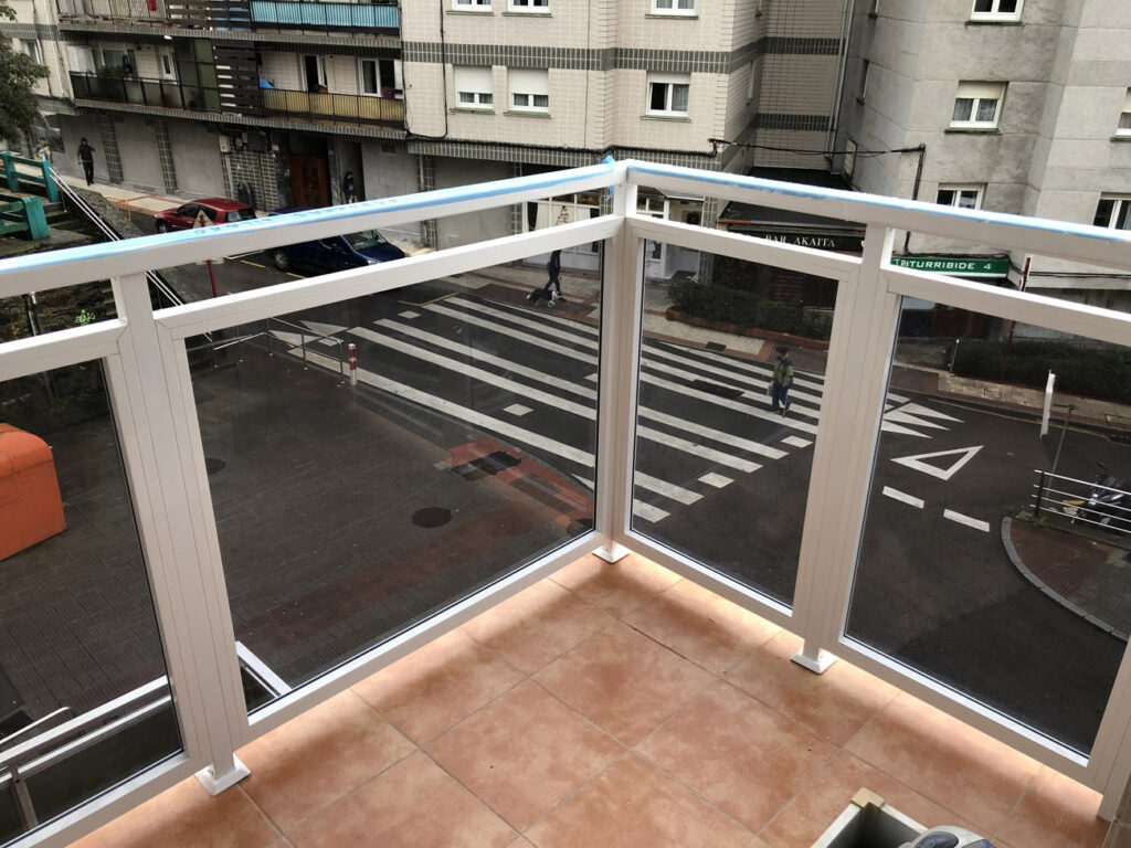 Cerramientos en balcón